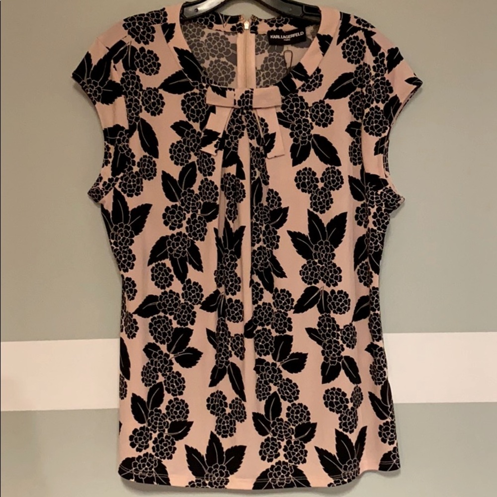Karl Lagerfeld Blush & Black floral blouse Size L